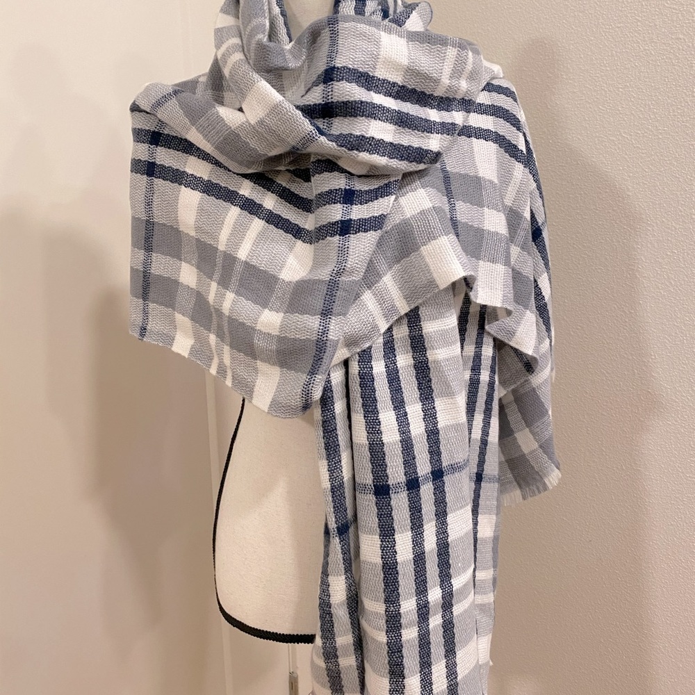Checkered wool wrap/scarf